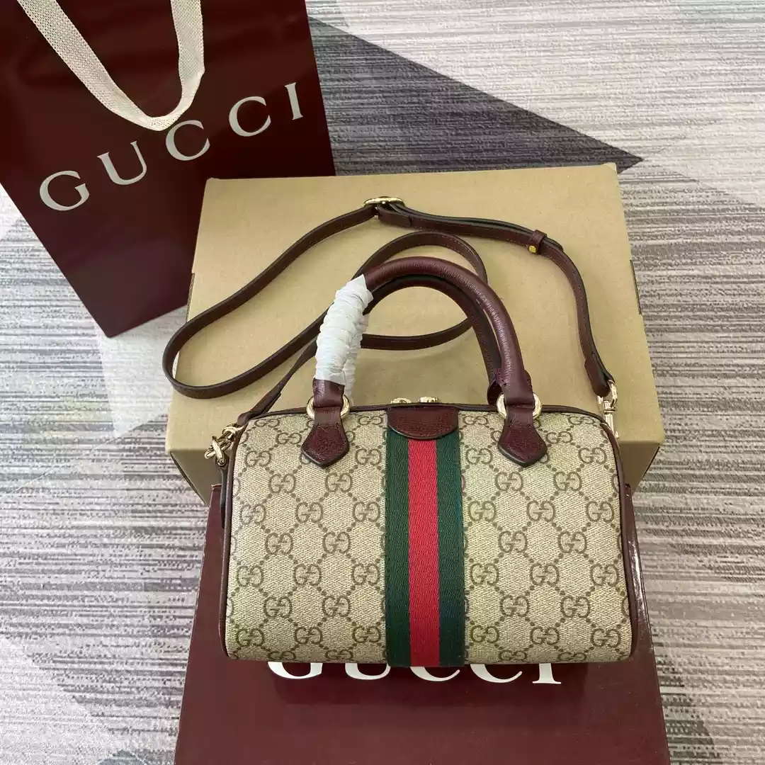 Gucci Savoy medium duffle bag in Beige GG Canva - BG085 Gucci Savoy medium duffle bag in Beige GG Canva