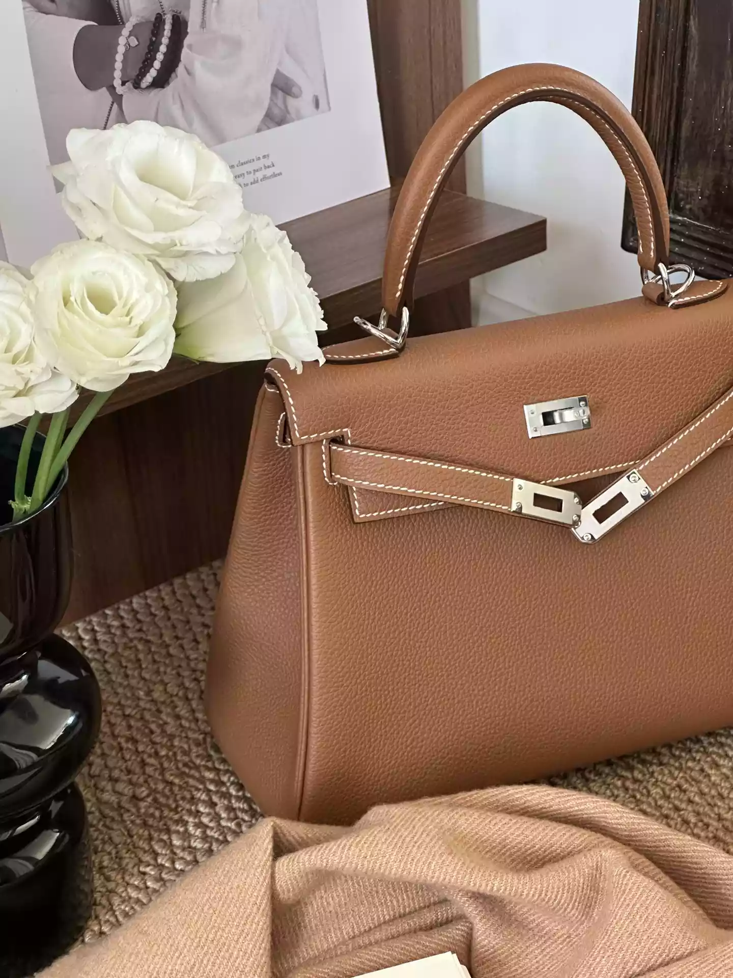 Hermès 2023 Kelly 25 two-way Handbag - HW194 Hermès 2023 Kelly 25 two-way Handbag