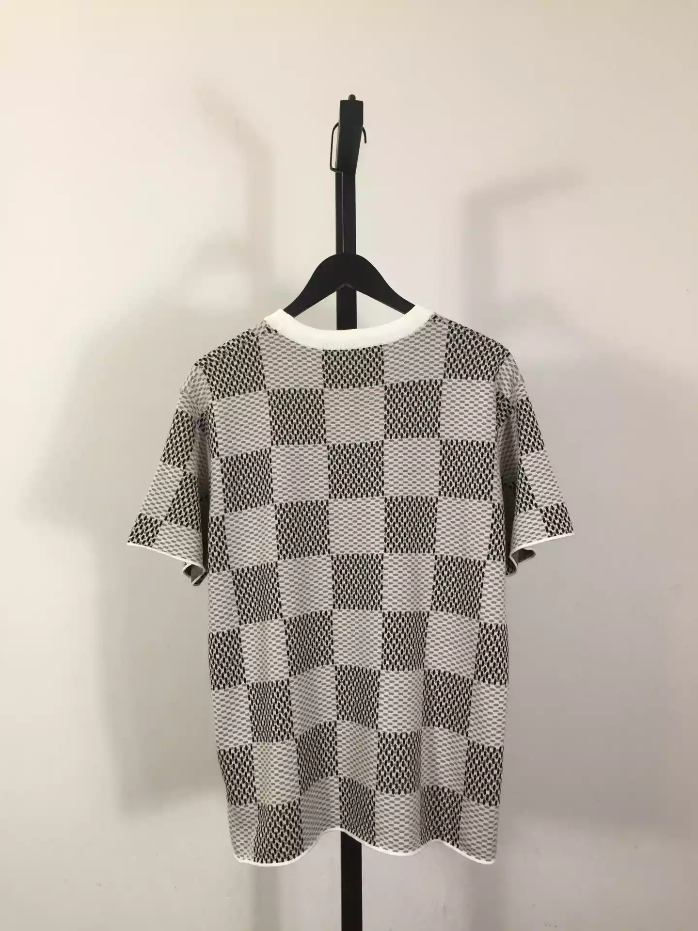 Damier Jacquard Short-Sleeved Crewneck - LVTS089 Damier Jacquard Short-Sleeved Crewneck - LVTS089