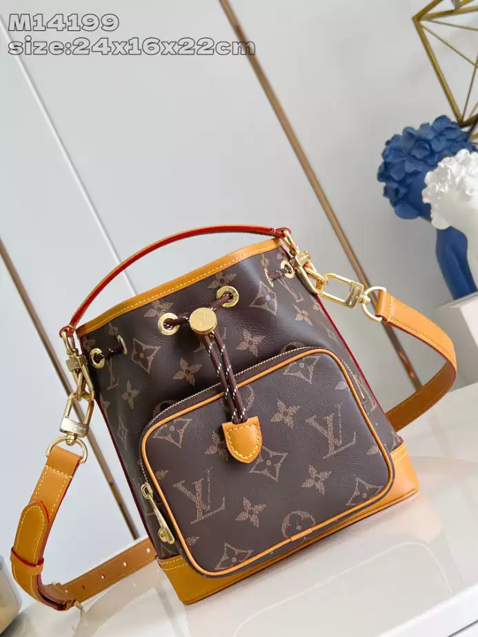 CARGO BAG BROWN MONOGRAM CANVAS M14017 - LW422 DISCOVERY BACKPACK PM SKY BLUE MONOGRAM CANVAS