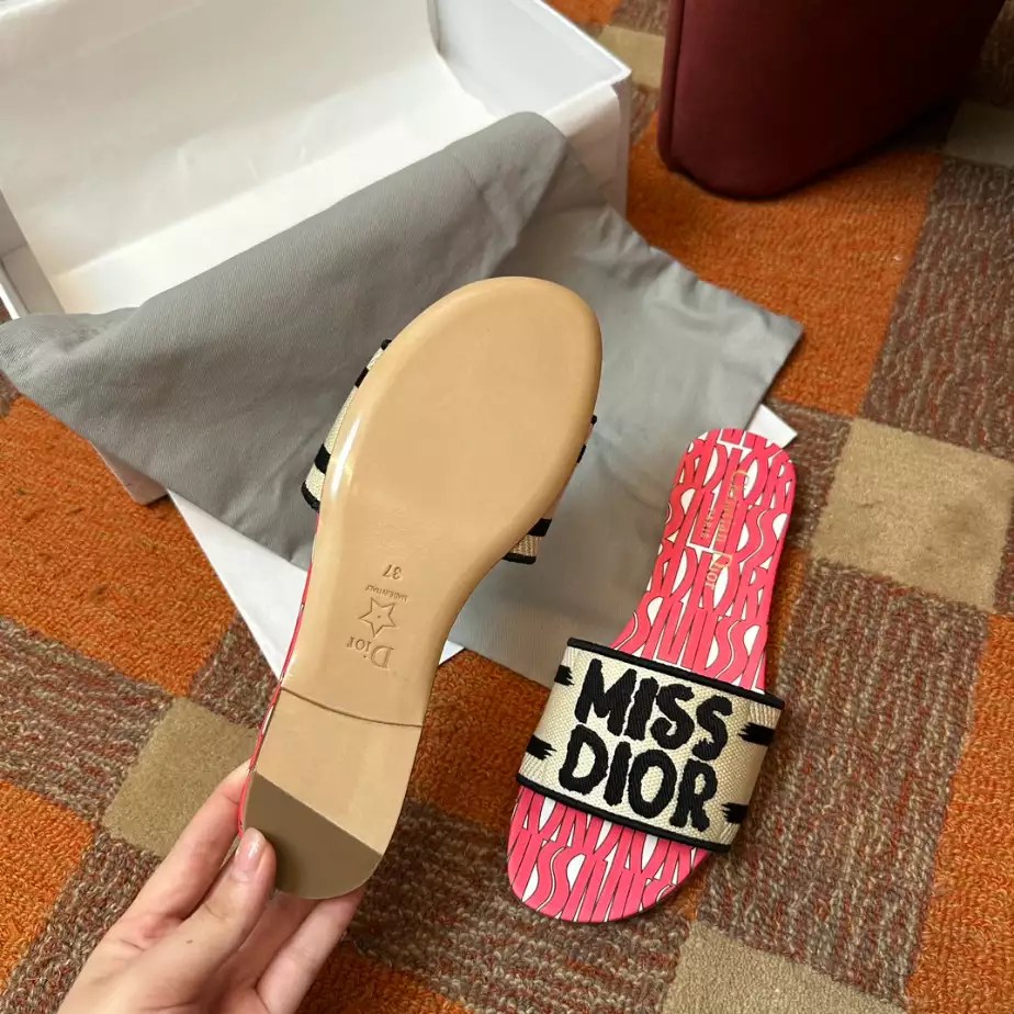 DIOR DWAY SLIDE - DS027