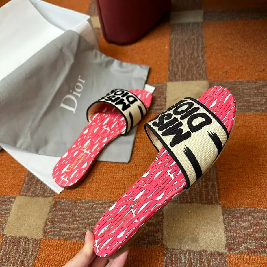 DIOR DWAY SLIDE - DS027