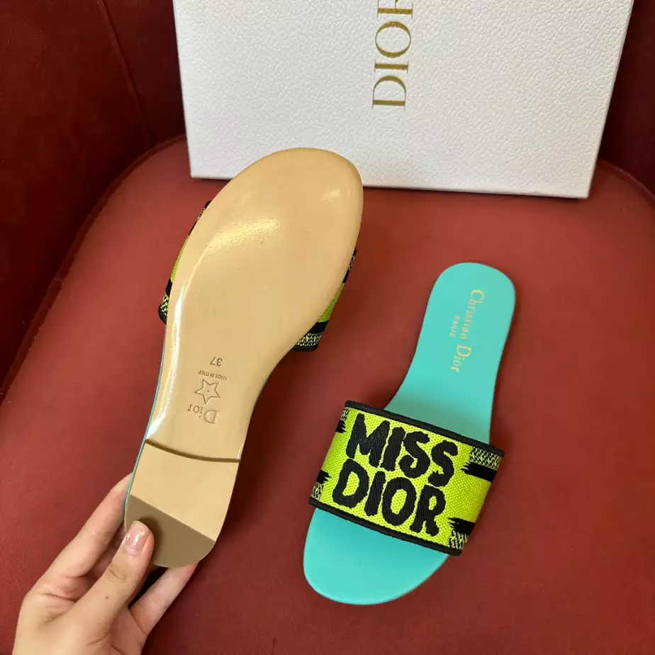 DIOR DWAY SLIDE - DS029