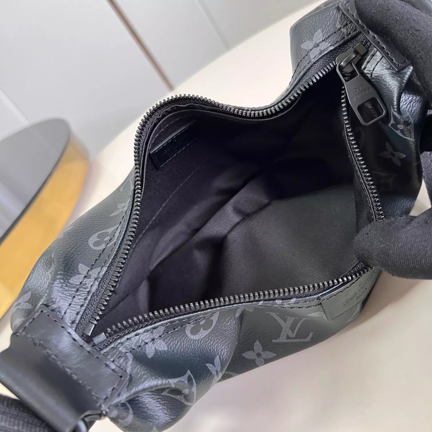 HAMAC BAG PM BLACK MONOGRAM ECLIPSE CANVAS M47158 - LW446 DISCOVERY BACKPACK PM SKY BLUE MONOGRAM CANVAS