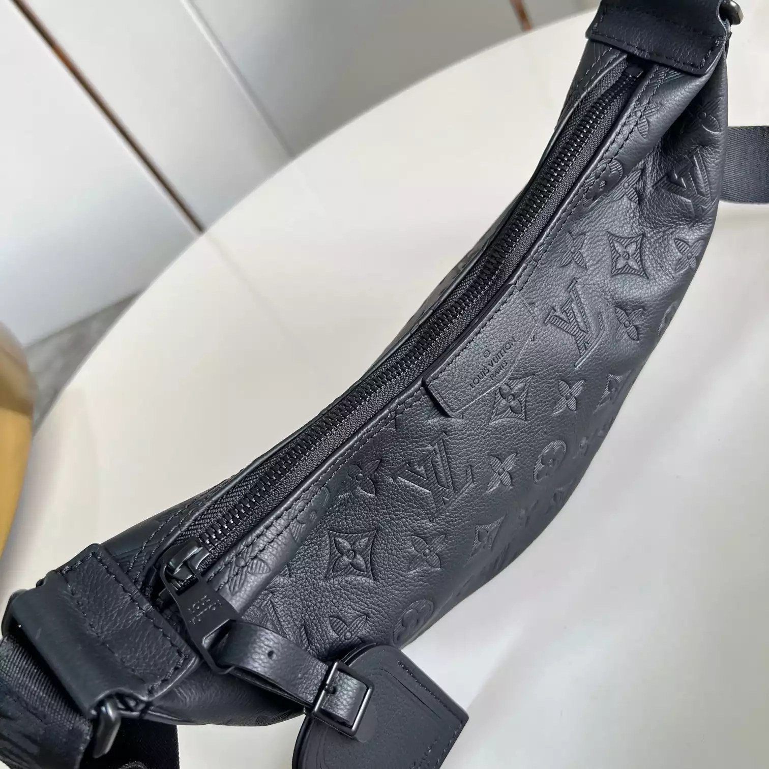 HAMAC BAG PM BLACK MONOGRAM SHADOW M12510 - LW419 DISCOVERY BACKPACK PM SKY BLUE MONOGRAM CANVAS