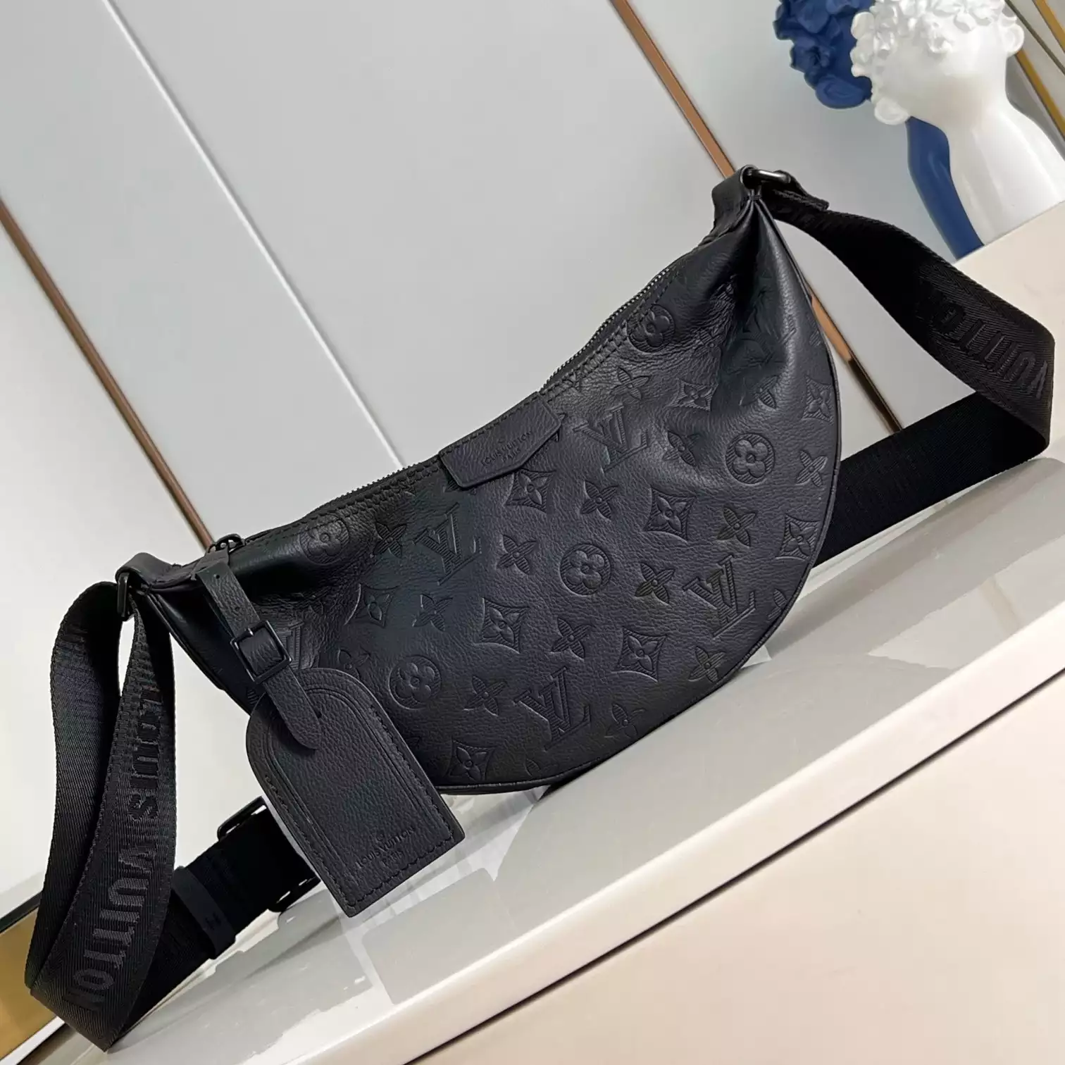 HAMAC BAG PM BLACK MONOGRAM SHADOW M12510 - LW419 DISCOVERY BACKPACK PM SKY BLUE MONOGRAM CANVAS