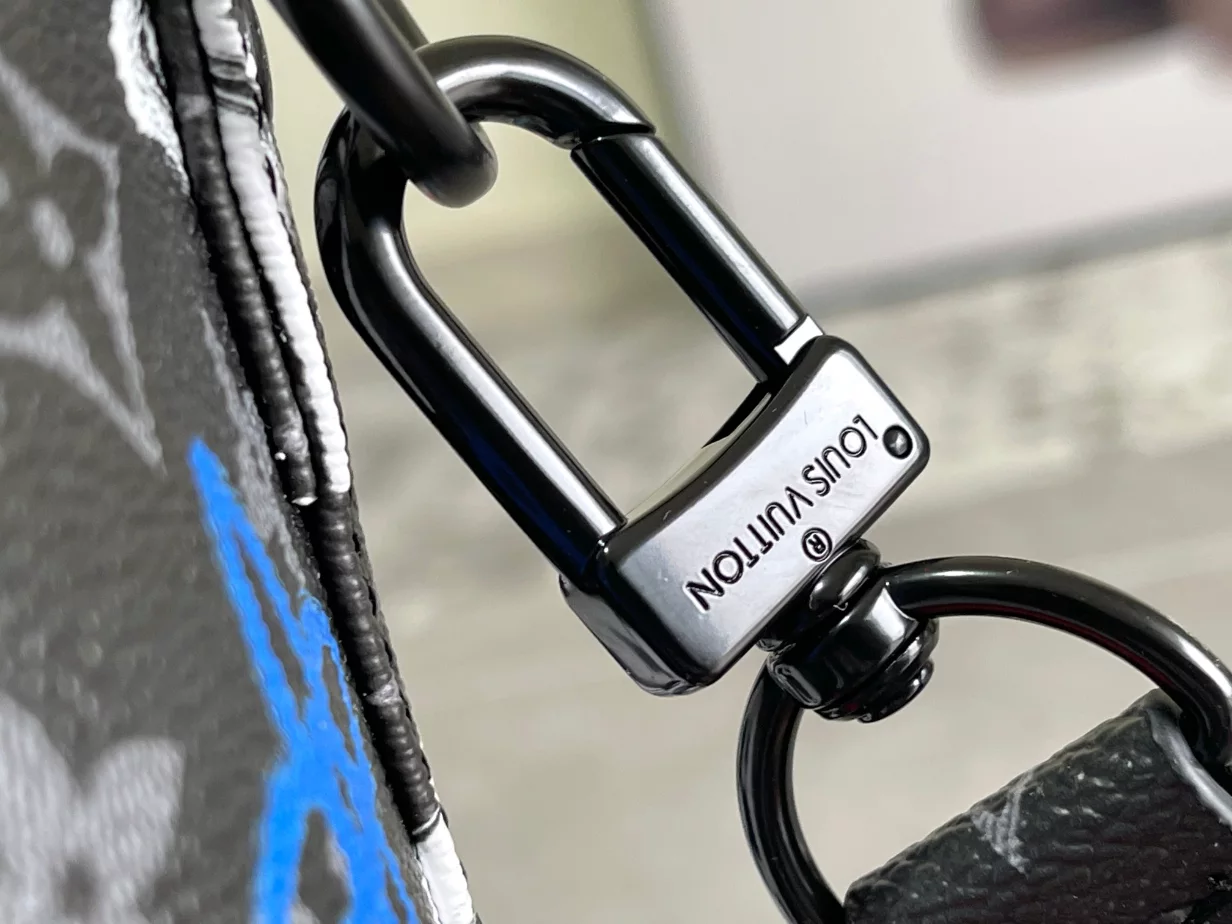 KEEPALL BANDOULIERE BAG 50 ORANGE LV GRAFFITI PATTERN - LW366 DISCOVERY BACKPACK PM SKY BLUE MONOGRAM CANVAS