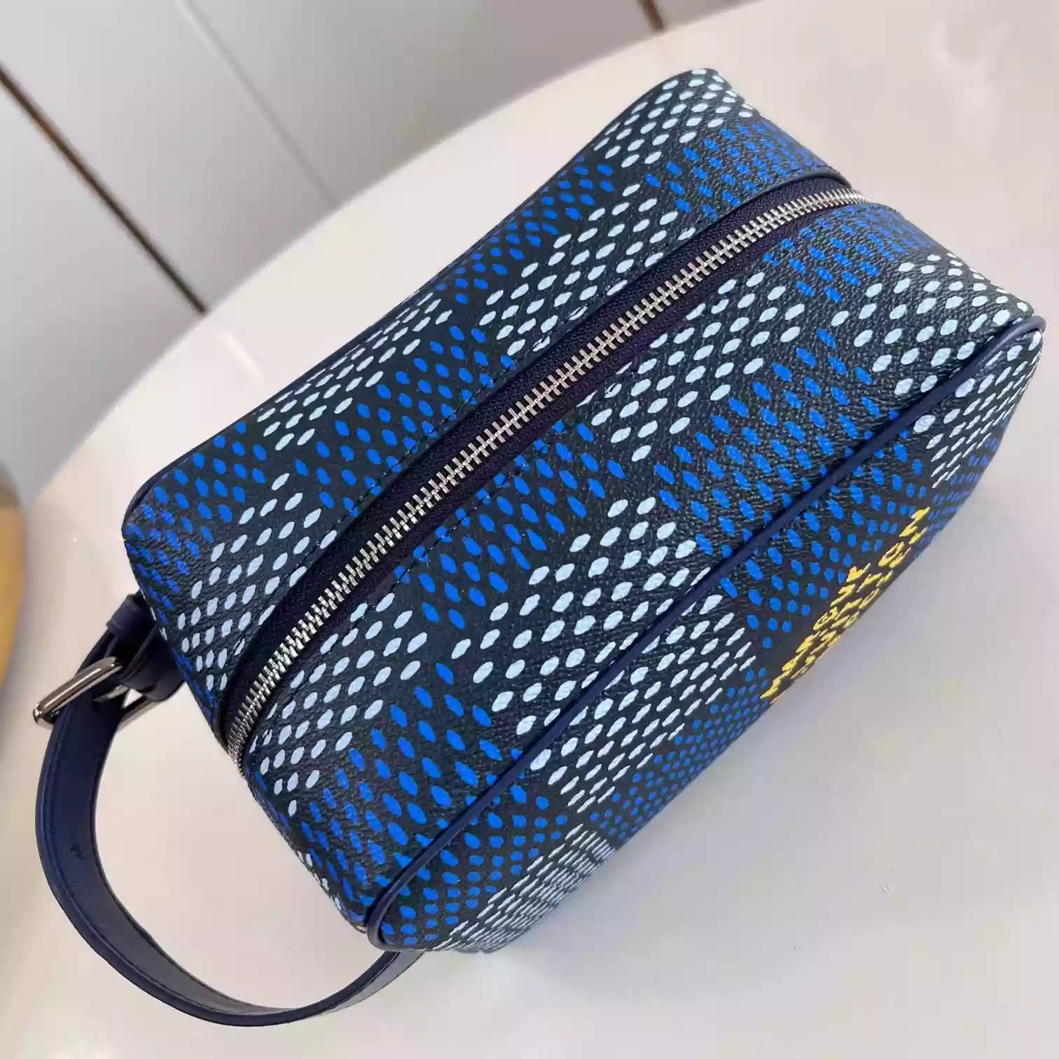 LOCKER DOPP KIT BLUE DAMIER HERITAGE COATED CANVAS N40747 - LW400 DISCOVERY BACKPACK PM SKY BLUE MONOGRAM CANVAS