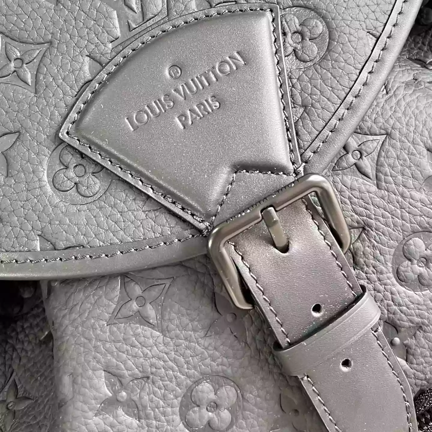 MONTSOURIS BACKPACK IN BLACK M23127 - LW341 DISCOVERY BACKPACK PM SKY BLUE MONOGRAM CANVAS