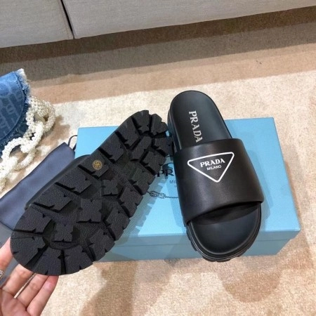PRADA BLACK LEATHER SLIDES WITH PRINTED TRIANGLE LOGO - PSD088
