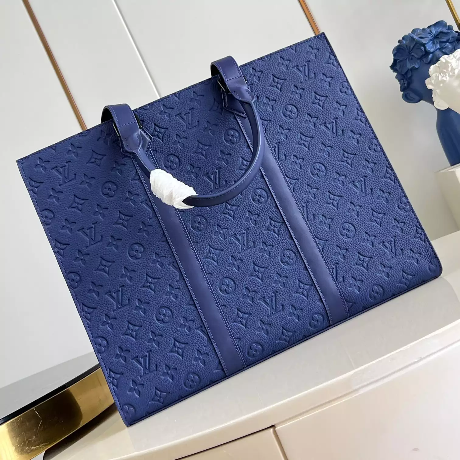 SAC PLAT 24H SAPPHIRE TAURILLON MONOGRAM LEATHER M11690 - LW328 DISCOVERY BACKPACK PM SKY BLUE MONOGRAM CANVAS