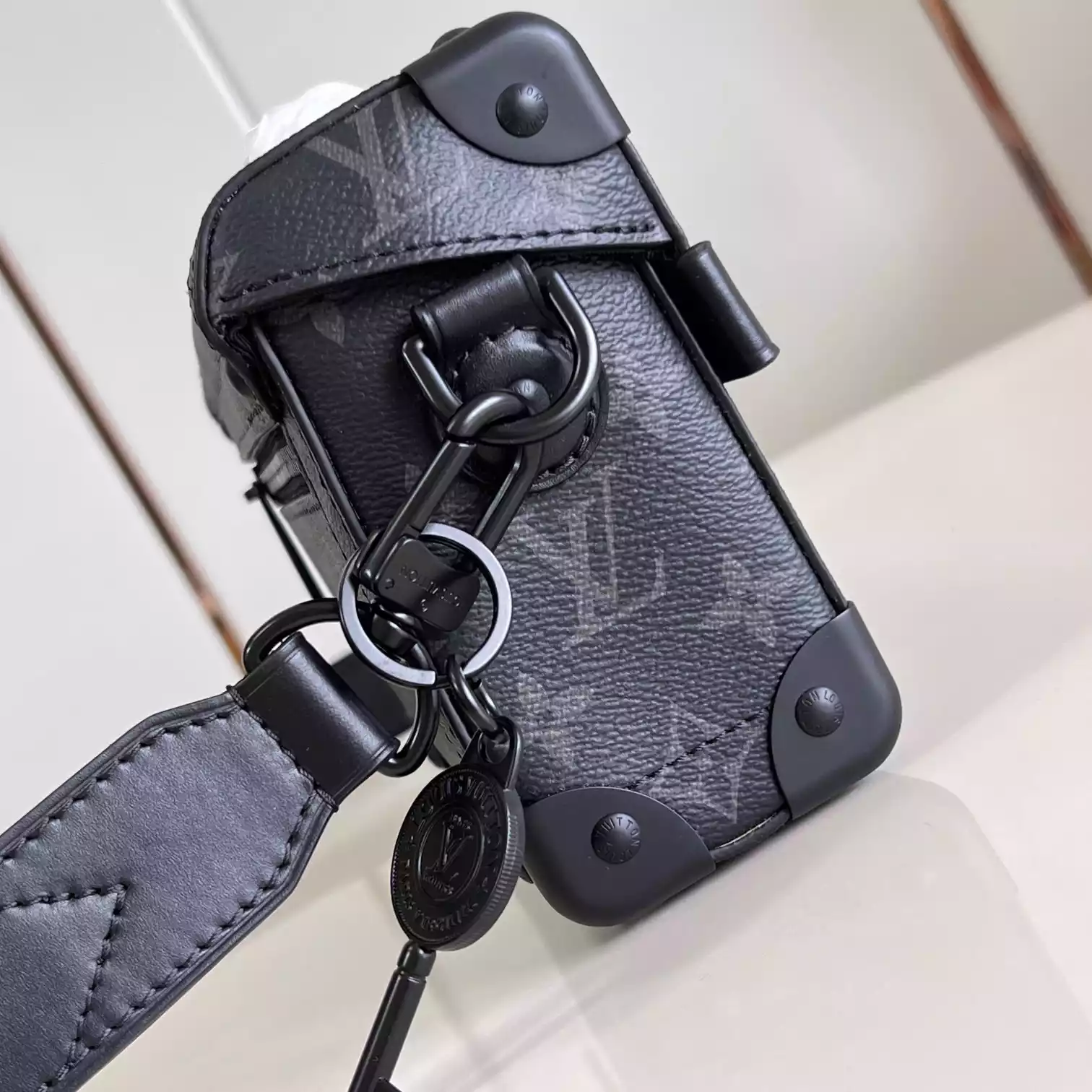 SOUL TRUNK BLACK MONOGRAM ECLIPSE CANVAS M11743 - LW438 DISCOVERY BACKPACK PM SKY BLUE MONOGRAM CANVAS