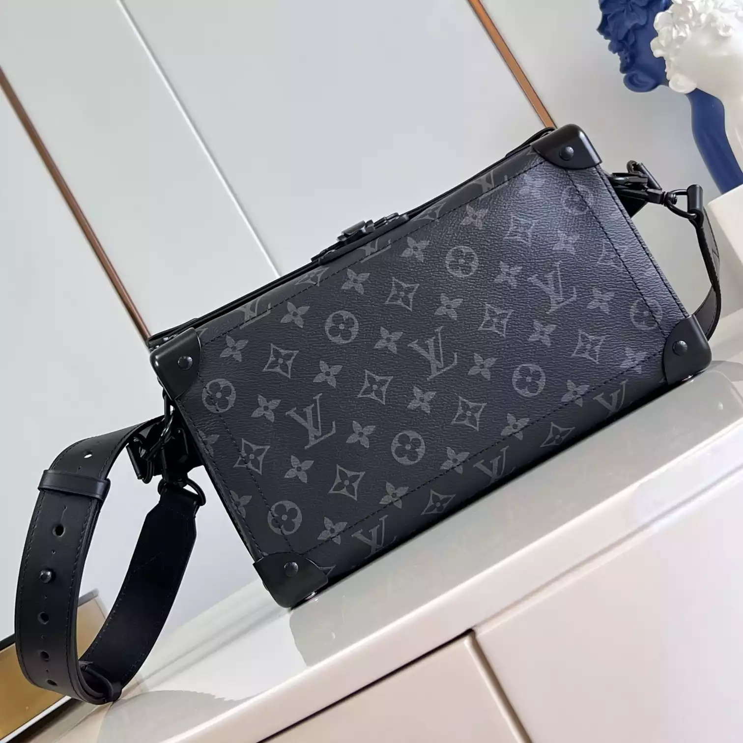 SOUL TRUNK EAST WEST BLACK MONOGRAM ECLIPSE CANVAS M11744 - LW441 DISCOVERY BACKPACK PM SKY BLUE MONOGRAM CANVAS