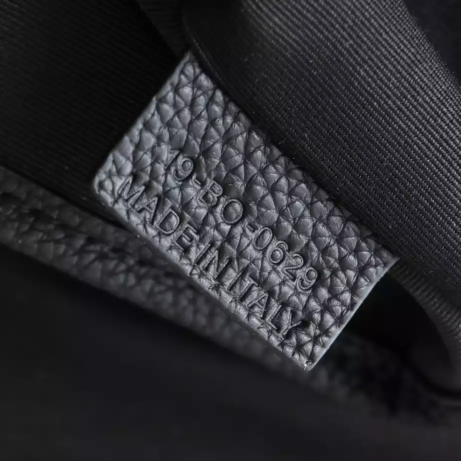 DIOR HIT THE ROAD BACKPACK WITH FLAP - DIO052