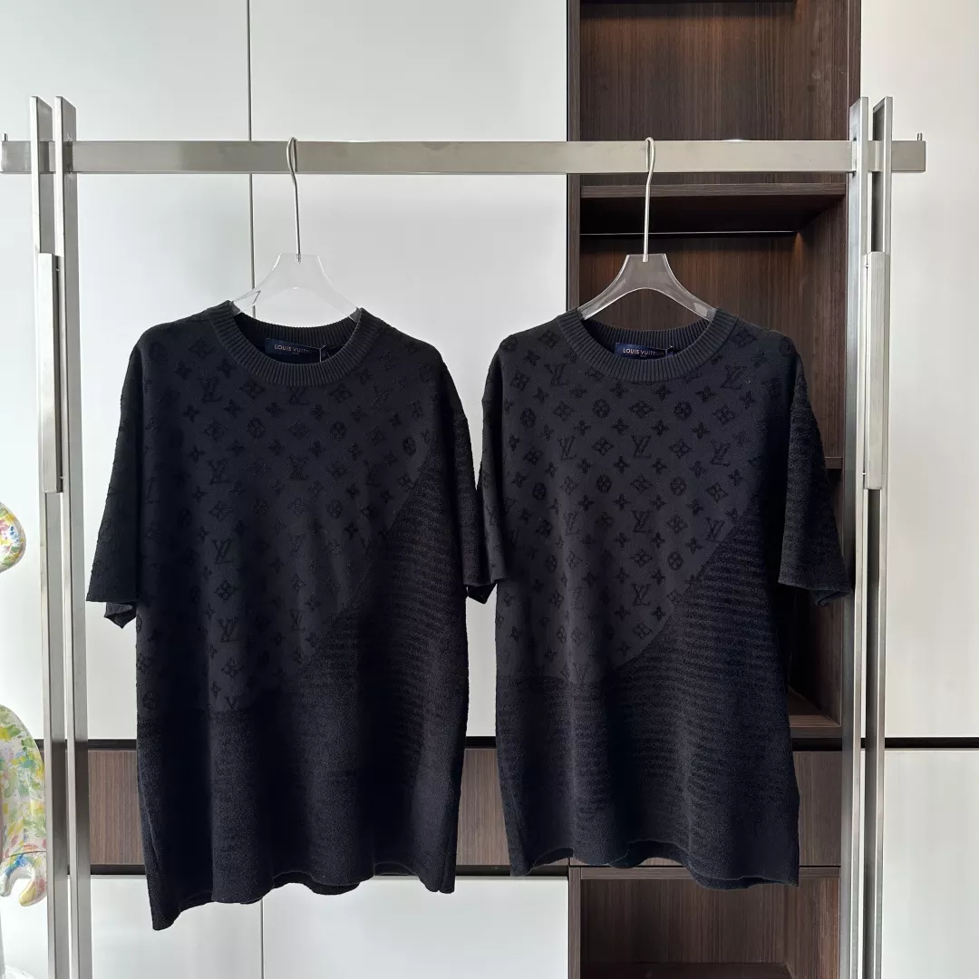 GRAPHIC JACQUARD SHORT-SLEEVED CREWNECK - LVTS125 Damier Jacquard Short-Sleeved Crewneck - LVTS089