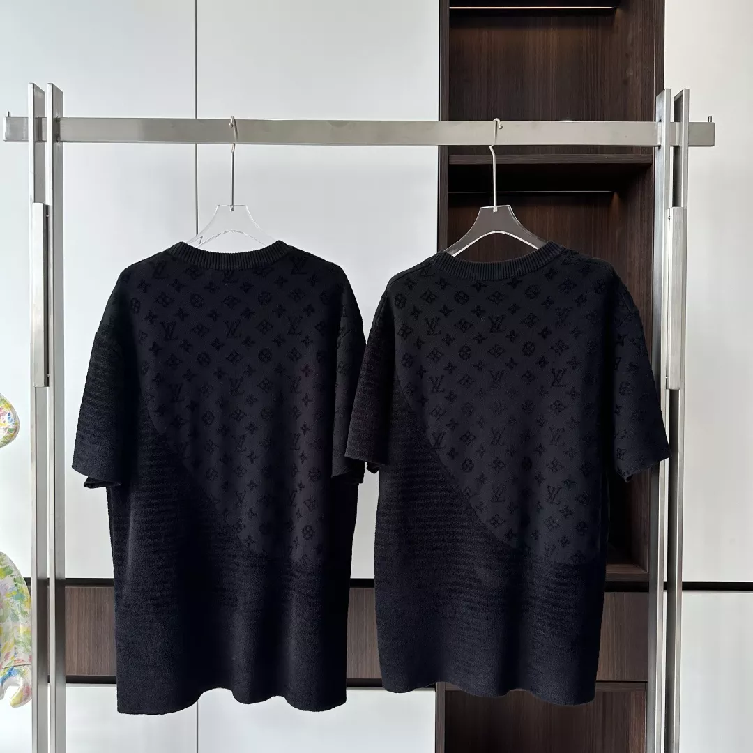 GRAPHIC JACQUARD SHORT-SLEEVED CREWNECK - LVTS125 Damier Jacquard Short-Sleeved Crewneck - LVTS089