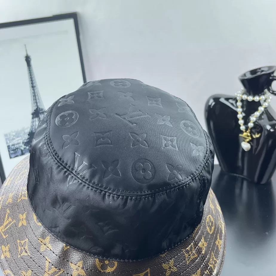 Louis Vuitton Bucket