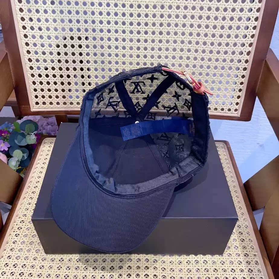 Louis Vuitton Caps