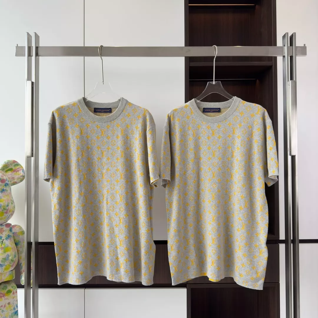 MONOGRAM SHORT-SLEEVED CREWNECK MONOGRAM JACQUARD - LVTS103 Damier Jacquard Short-Sleeved Crewneck - LVTS089