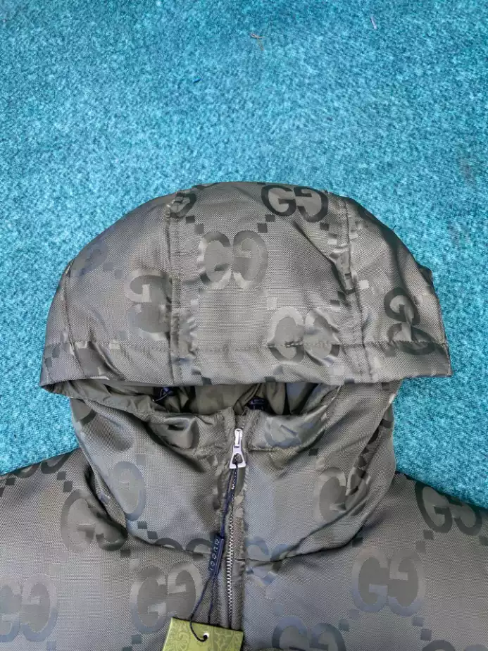 GUCCI Black Hooded Jacket - GCJ053