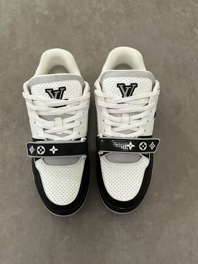 LV SKATE SNEAKERS