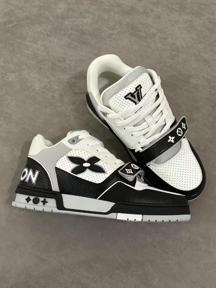 LV SKATE SNEAKERS