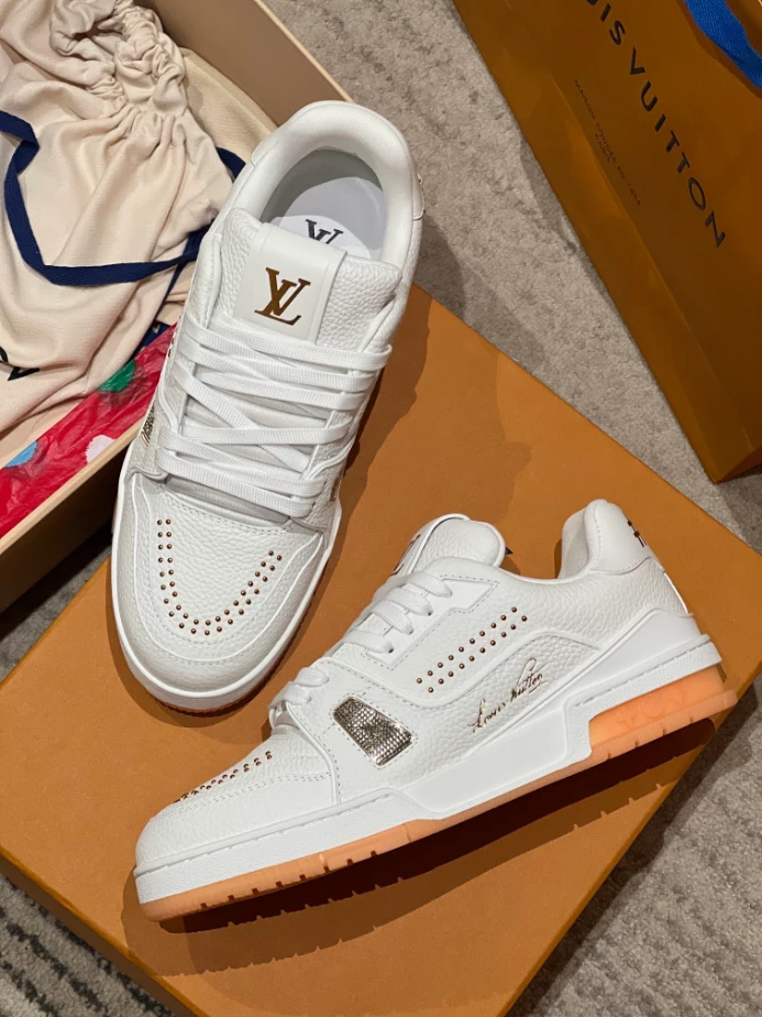 LV SKATE SNEAKERS