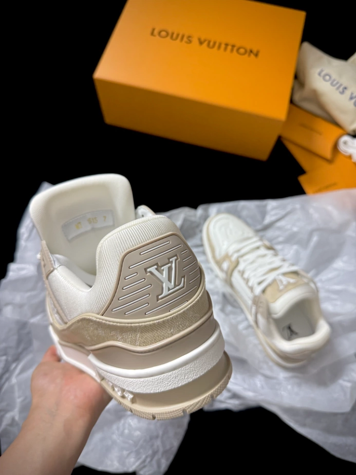 LV SKATE SNEAKERS