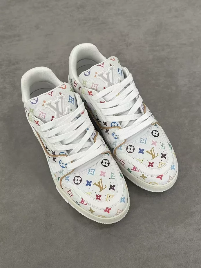 LV SKATE SNEAKERS